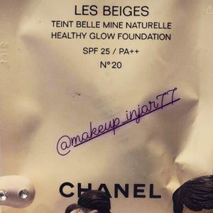 Chanel les beiges healty glow foundation 2,5 ml sample size