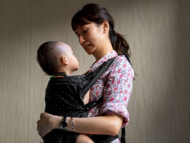 Ergobaby Baby Carriers Comparison in Singapore