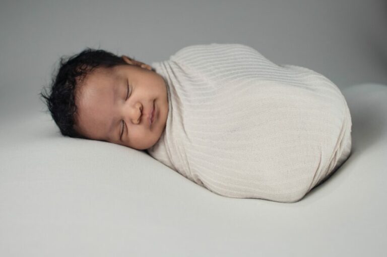 Top 5 Baby Swaddles to Keep Your Baby Comfortable