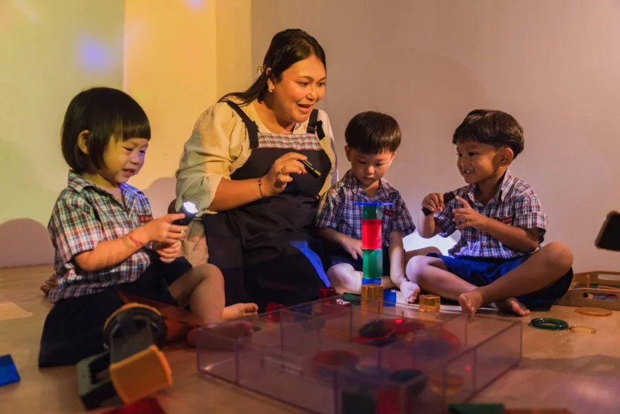 ebridge-eton-house-languages-of-expression-reggio-emilia