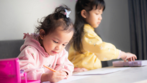 Ide THR Lebaran Mengikatnya Pada Alat Tulis