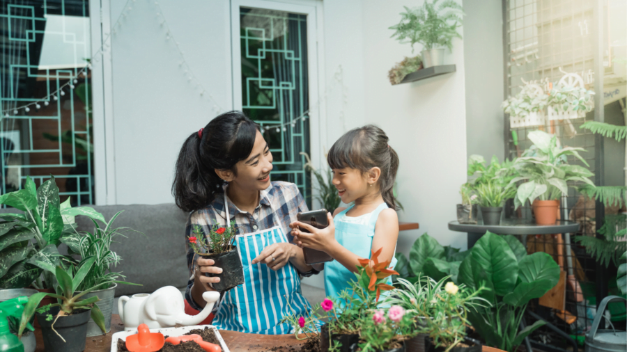 Temani Anak Saat Bermain Gadget