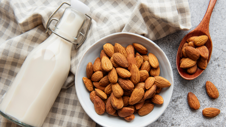 almond bisa meredakan mual saat hamil