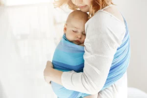 cara memakai gendongan bayi tradisional