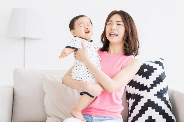 Cara Menidurkan Bayi yang Sudah Bau Tangan dengan Benda Bergetar