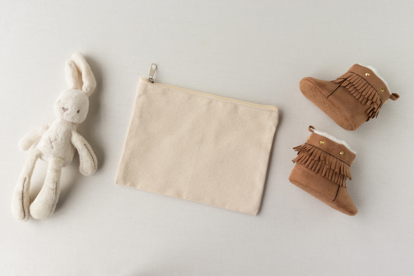 Perlengkapan Si Kecil dalam tas Melahirkan