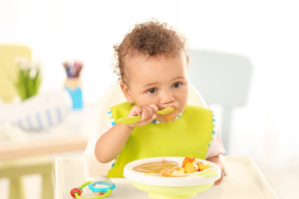 Puree Buah untuk Bayi 6 Bulan