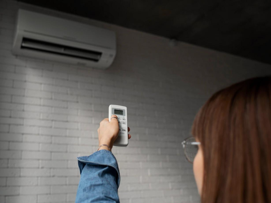 7 Rekomendasi AC Hemat Listrik, Bye Tagihan Bengkak!