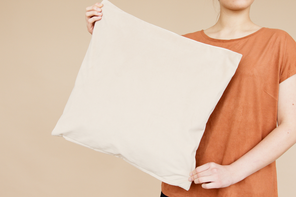 Cara Membersihkan Bantal Bersihkan Bantal Sebelum Dicuci