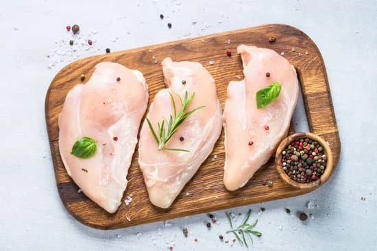 Dada Ayam Mengandung Vitamin B12