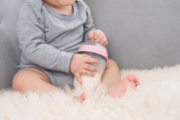 Pastikan Botol ASI Kaca Bersih Sebelum Digunakan