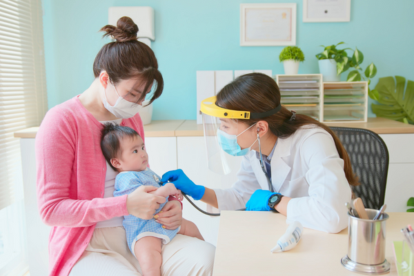 perlukah vitamin untuk bayi dan Kebutuhan Vitamin untuk Bayi