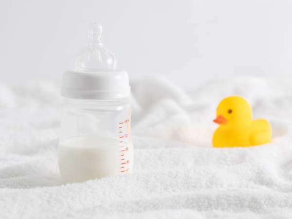 7 Rekomendasi Susu Bebas Laktosa untuk Bayi dengan Intoleransi Laktosa
