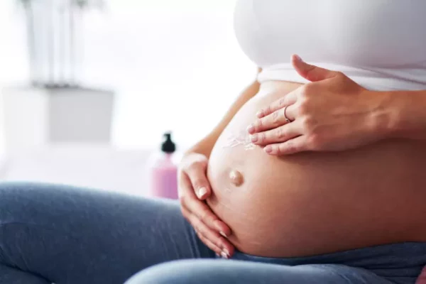 Area yang Terkena Stretch Mark dan Manfaat Lotion untuk Ibu Hamil untuk Menguranginya