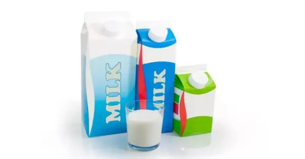 susu UHT dapat diberikan kepada Si Kecil tergantung pada umurnya.