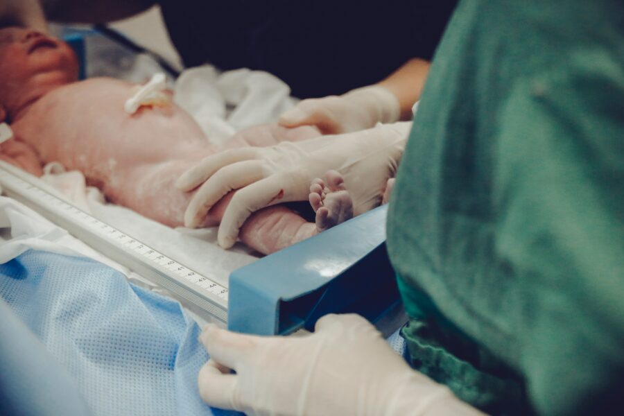 Proses Pemeriksaan Bayi Baru Lahir