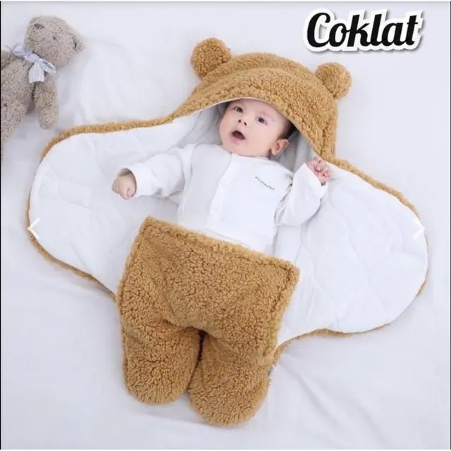 selimut atau bedong bayi lembut karakter
