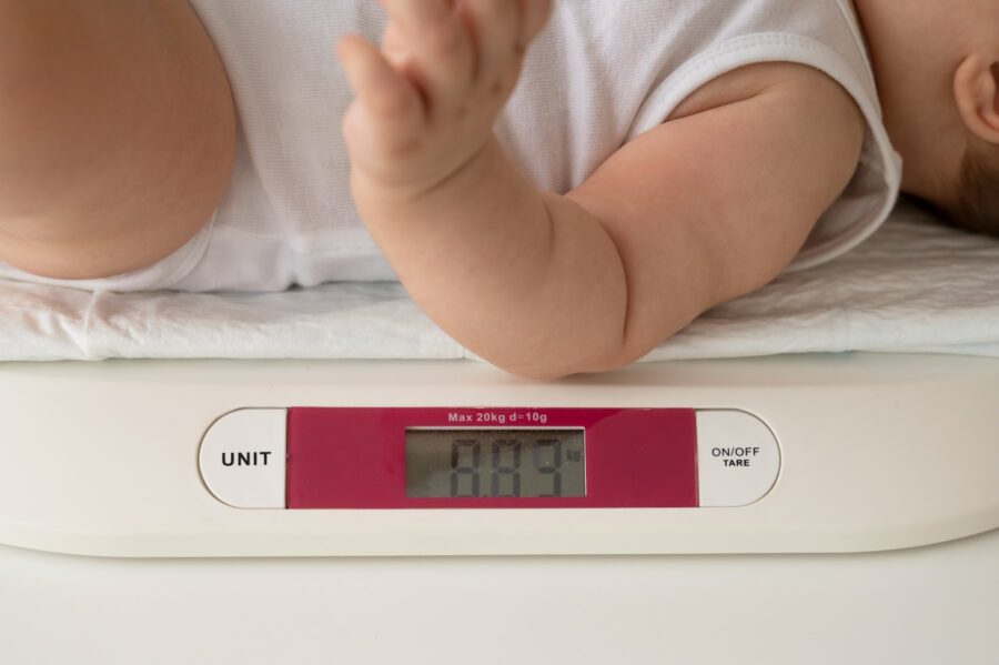Penyebab Berat Badan Ideal Bayi Tidak Terkejar