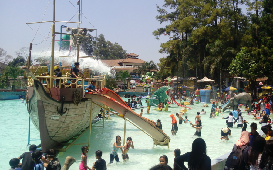 Karang Setra Waterland Salah Satu Taman Rekreasi Air