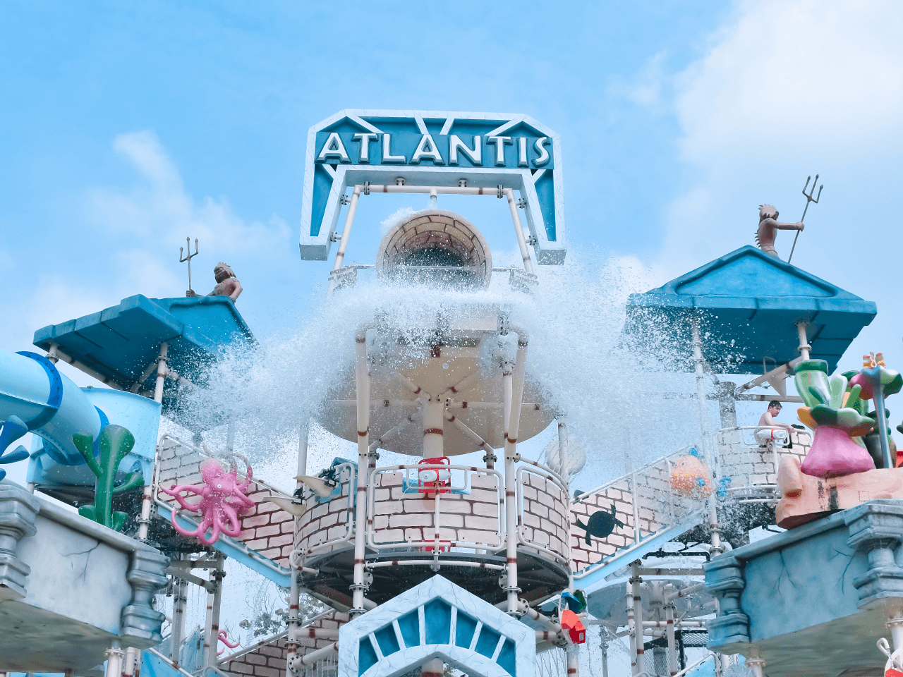 Atlantis Salah Satu Taman Rekreasi Air