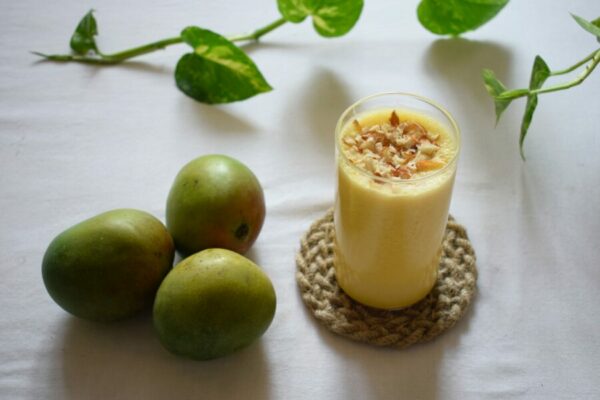 mango smoothies cemilan sehat untuk anak 1 tahun
