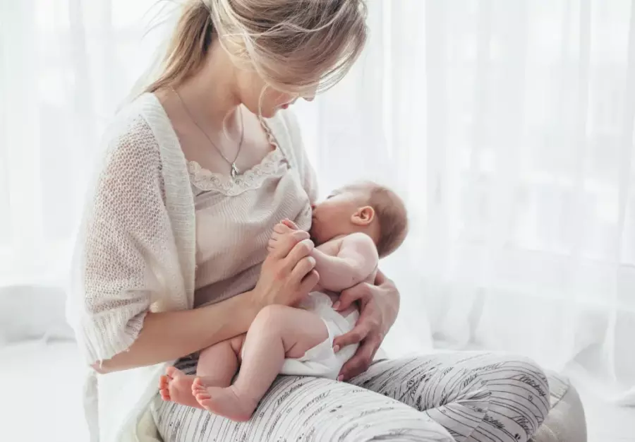 Manfaat ASI Eksklusif Memperkuat Ikatan Batin