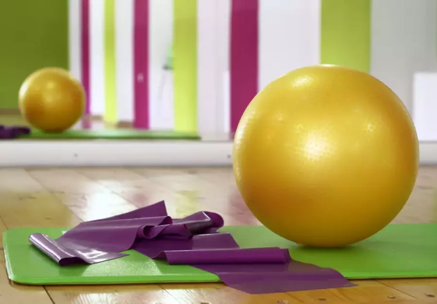 tips-memilih-gym-ball-hamil