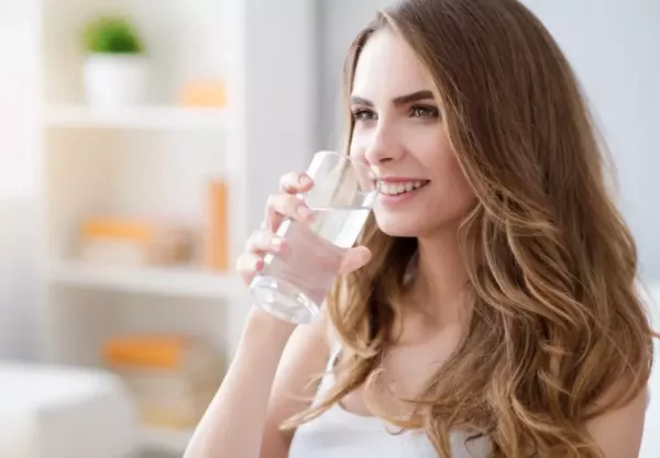 Perbanyak Minum Air Putih cara agar bab lancar