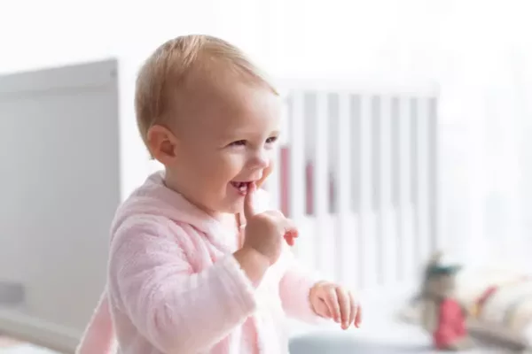 Mainan bayi yang digigit dapat membantu meredakan rasa sakit di gusi saat tumbuh gigi