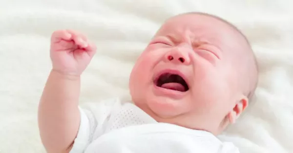 perkembangan emosi anak usia bayi