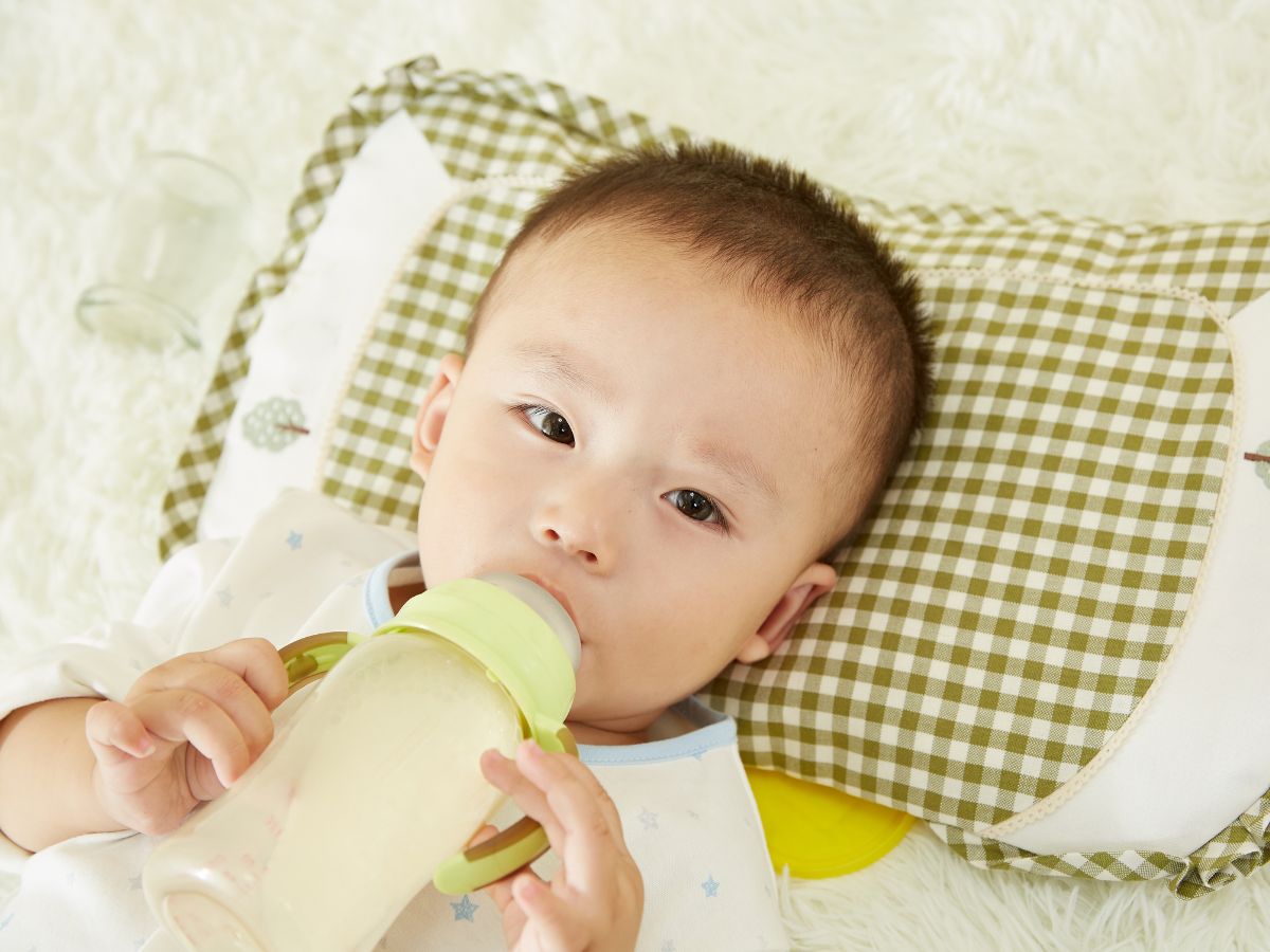 Trẻ dị ứng sữa công thức