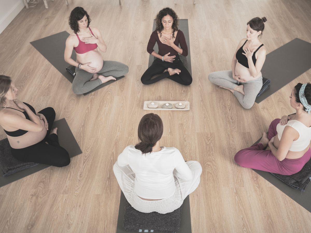 Yoga Cho Bà Bầu: Nên Bắt Đầu Thế Nào Cho Đúng?